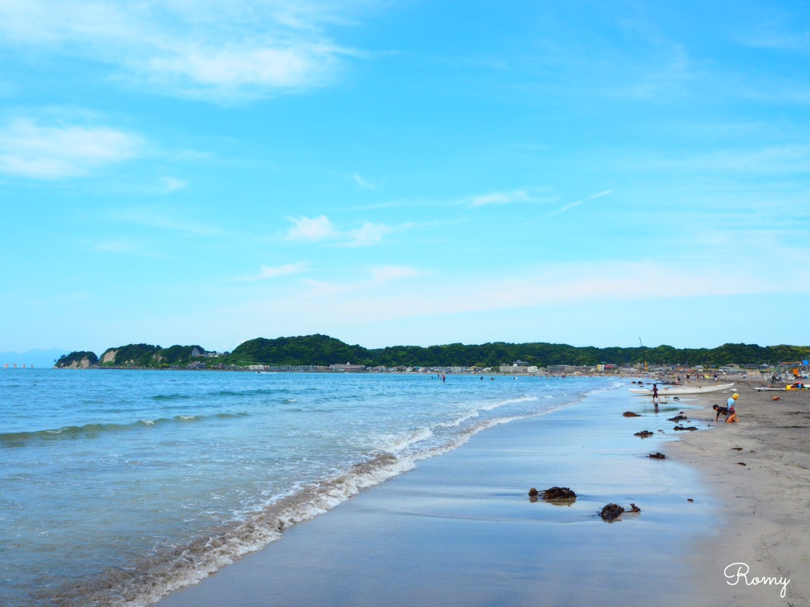 鎌倉・材木座海岸の海と空