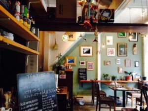 『パクチー屋+バル