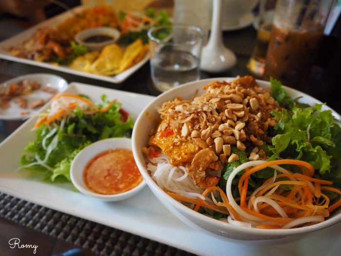 ベトナム・ホイアン「Bazar Cafe & Restaurant（バザール カフェ＆レストラン）」