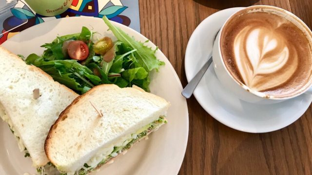 アースカフェ/Urth Caffe 横浜ベイクォーター店