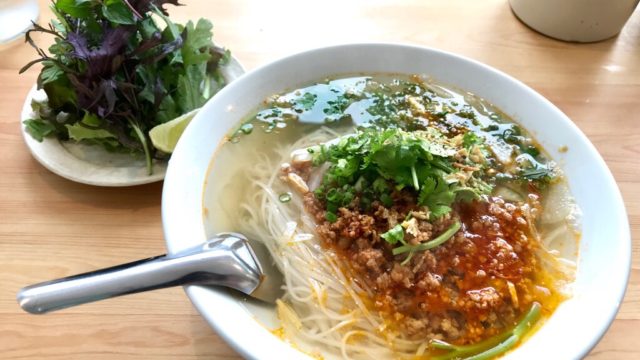 鎌倉のエスニック料理店「フォーラスカル」