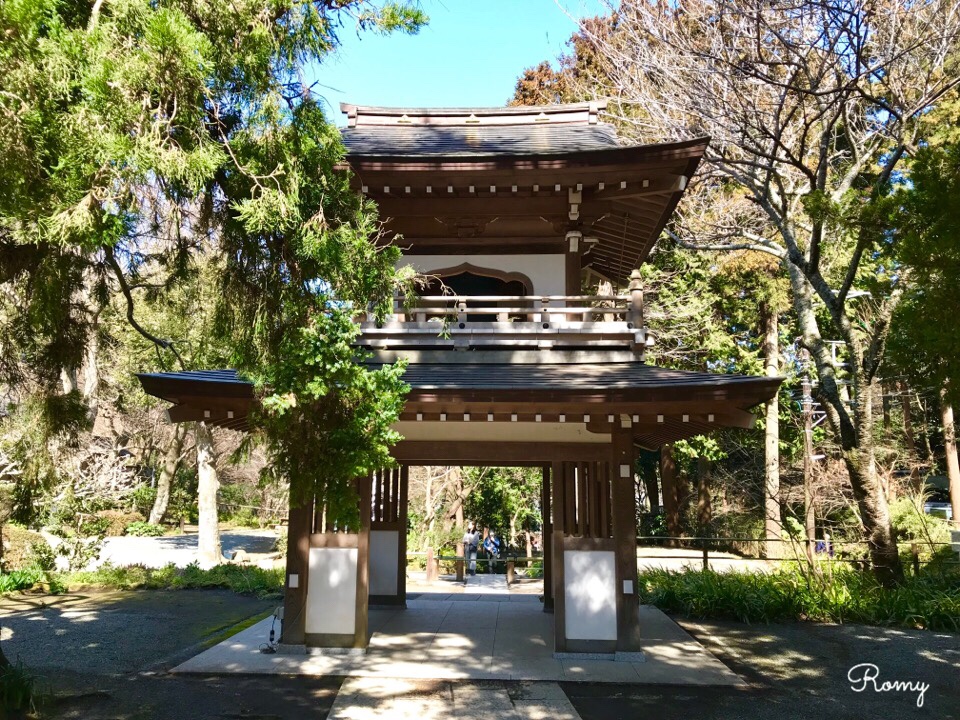 北鎌倉の浄智寺の鐘楼門