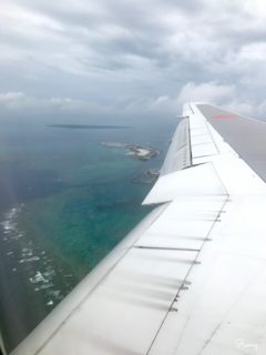 ANA機内から見た沖縄の海