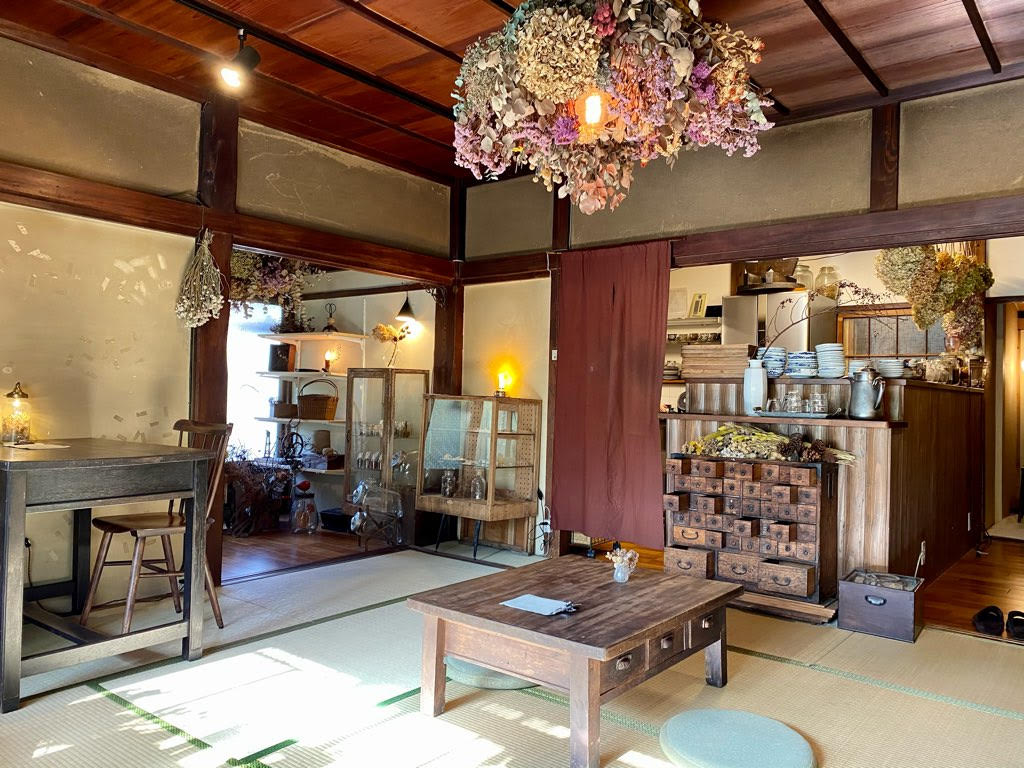 鎌倉 燕カフェ 築85年の古民家で過ごすゆったり時間 体に優しく美味しいランチやスイーツも Romy
